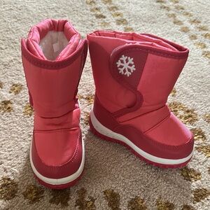 New! Pink Snow Boots with Snowflake Design size 5